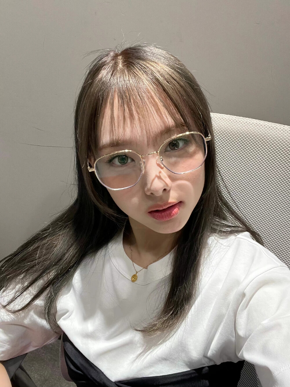 女生自拍壁纸高清手机版高清女生专用壁纸100张-第2张图片-太平洋在线下载