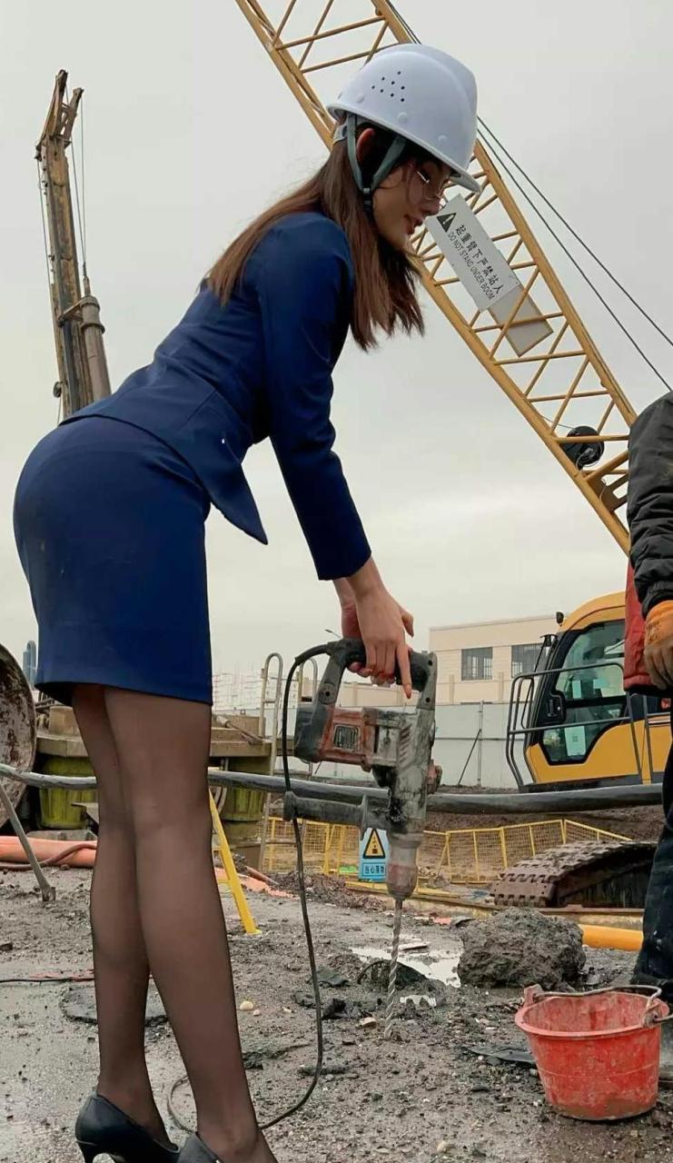 雯雅婷有手机版的吗天悦网单机游戏app